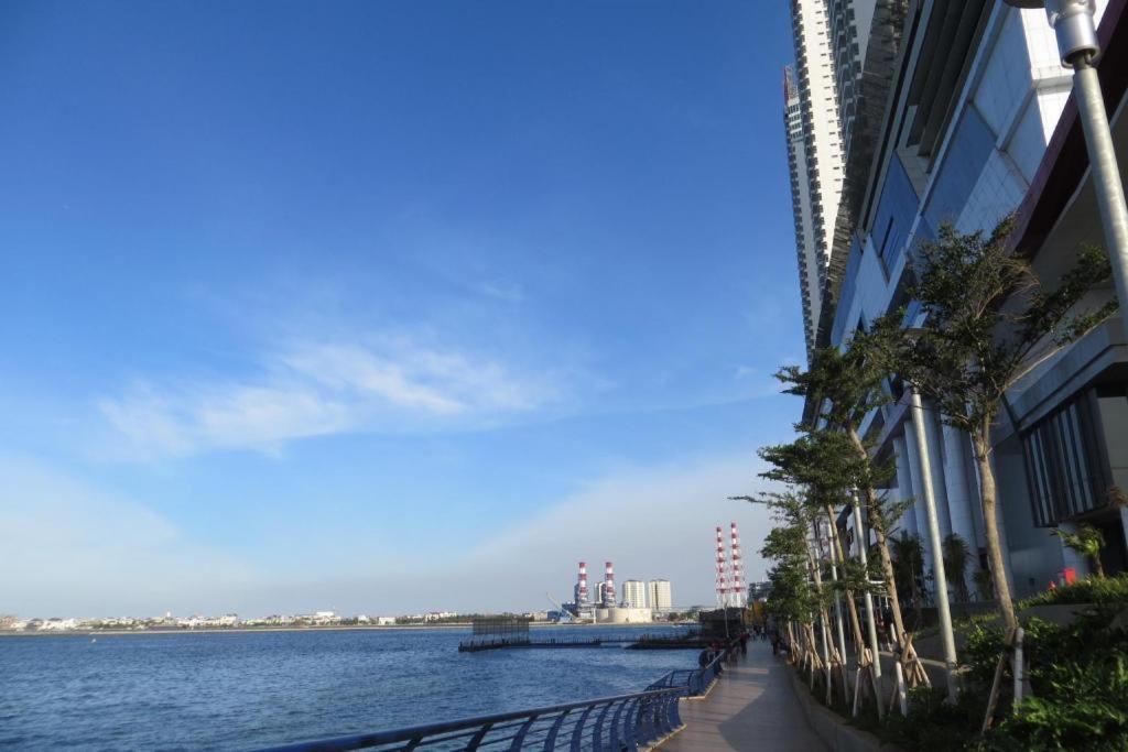 Hotel Golden Sky Pluit Jakarta Exterior foto